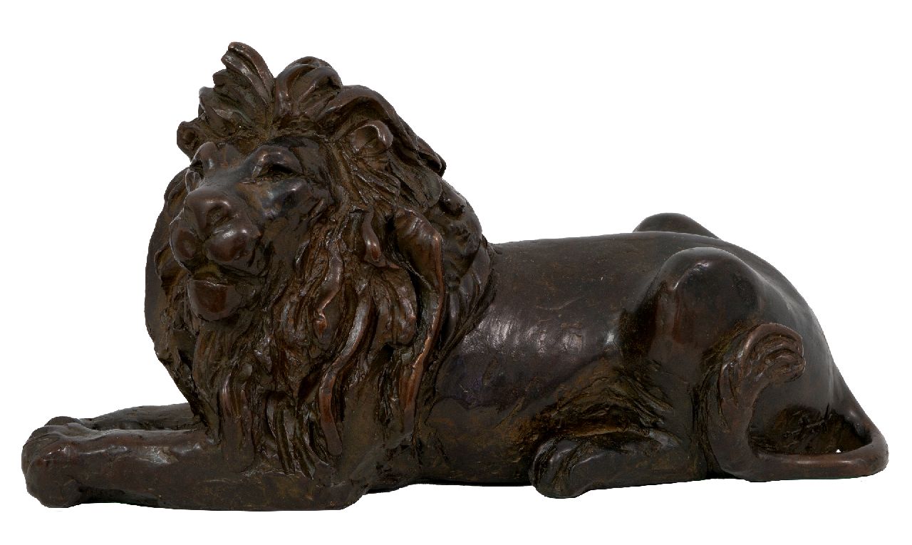 Heyster H. | Hetty Heyster | Beelden en objecten te koop aangeboden | Liggende leeuw, brons 28,0, gesigneerd met mon Heyster H. | Hetty Heyster | Beelden en objecten te koop aangeboden | Liggende leeuw, brons 28,0, gesigneerd met mon