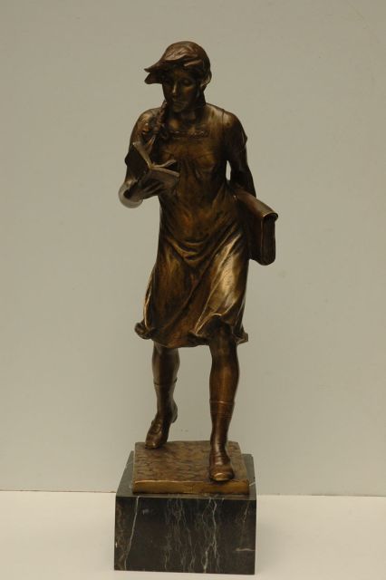 Janensch G.A.  | The first day of school, Bronze 67,5 x 21,5 cm, signed incised with artist's name on the base