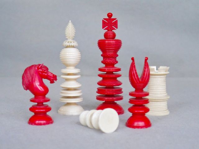 Schaakset | Schaakset in 'Lund' stijl Lund Pattern ivory chess, ivoor, 9,5 cm, te dateren ca. 1840