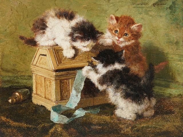 Henriette Ronner | Drie jonge poesjes spelend met een brievenkistje, olieverf op paneel, 18,7 x 24,5 cm, gesigneerd r.b. en gedateerd '94